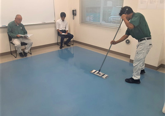 ワックス塗布作業